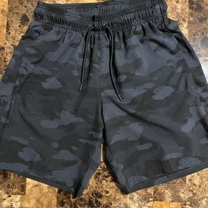 Layer 8 shorts